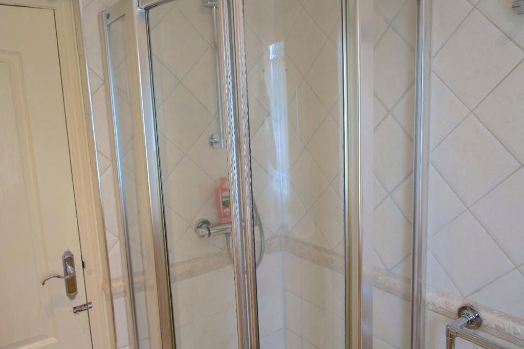 Holiday home 4 Bedroom Cosy *