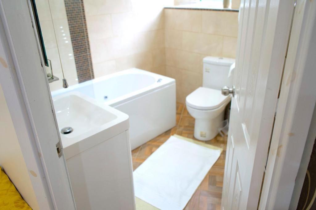 Holiday home 4 Bedroom Cosy *