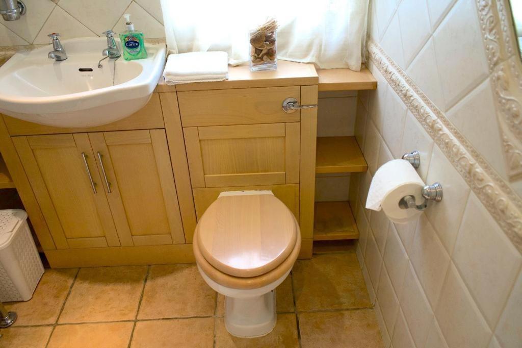 4 Bedroom Cosy Holiday home *