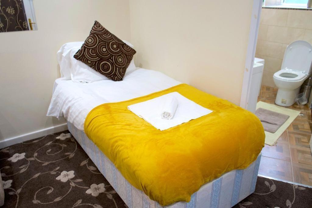 Holiday home 4 Bedroom Cosy Birmingham